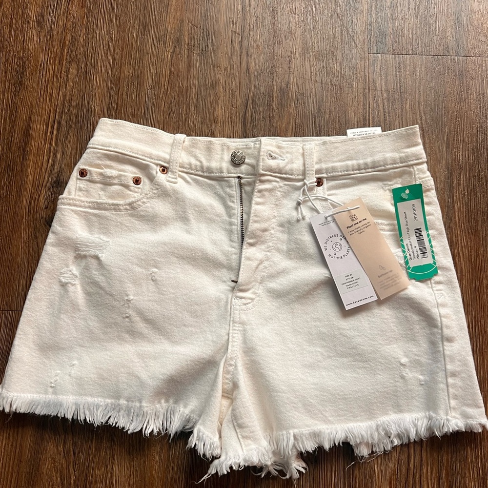 White daze denim shorts